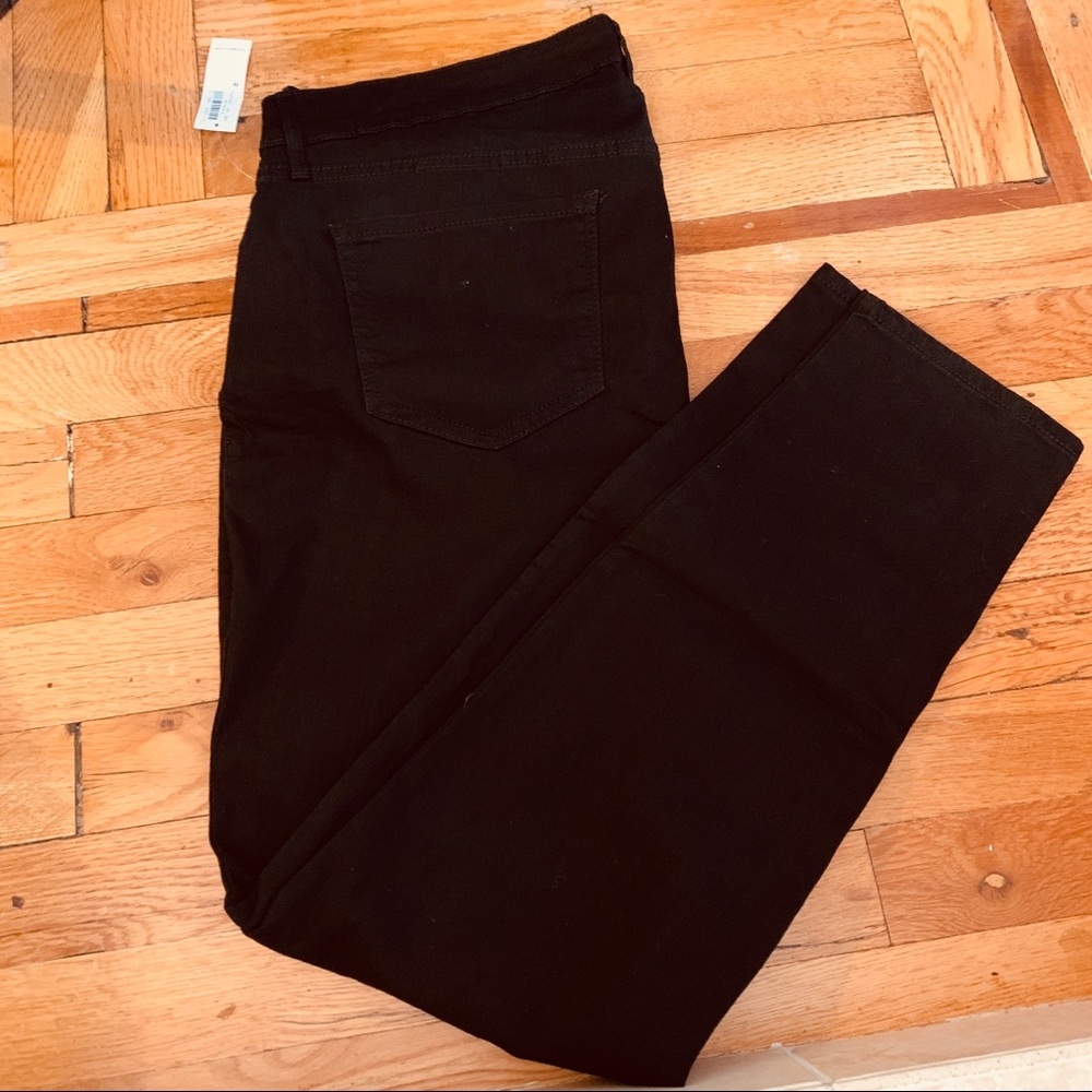 Black super skinny jeans